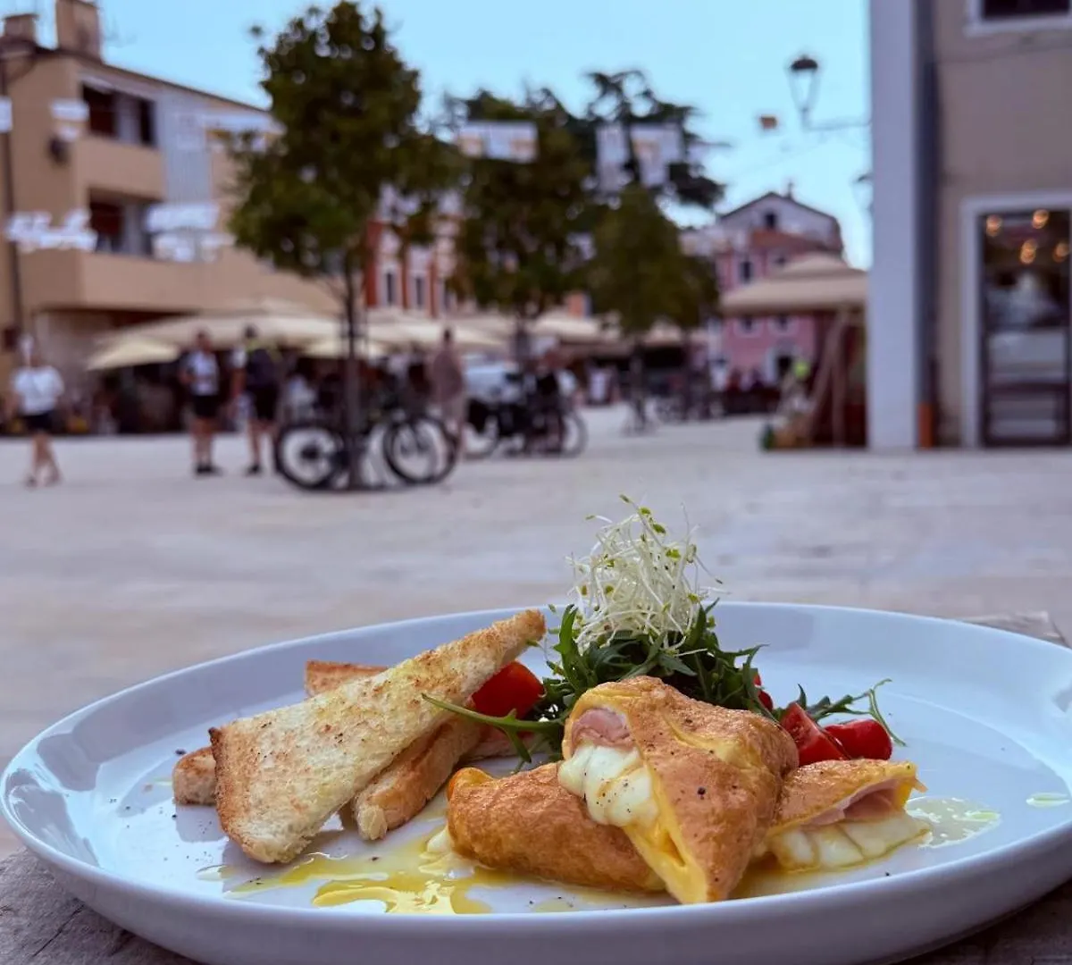 Lara Deluxe Superior 5 Star Apartment, Your Piece Of Heaven By The Sea & Park Novigrad  Croatia